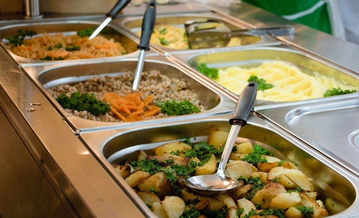 Новая система школьного питания: что о ней думают учащиеся?