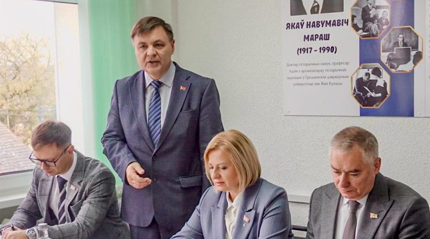 На ФИКиТ состоялась встреча заказчиков кадров и студентов выпускных курсов специальностей «Журналистика» и «Информация и коммуникация»